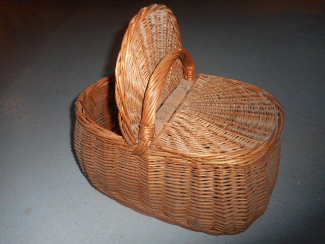 Chestnut 1940' picnic basket