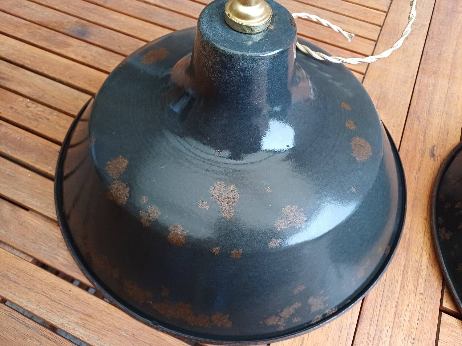 Industrial enamelled sheet metal bowls