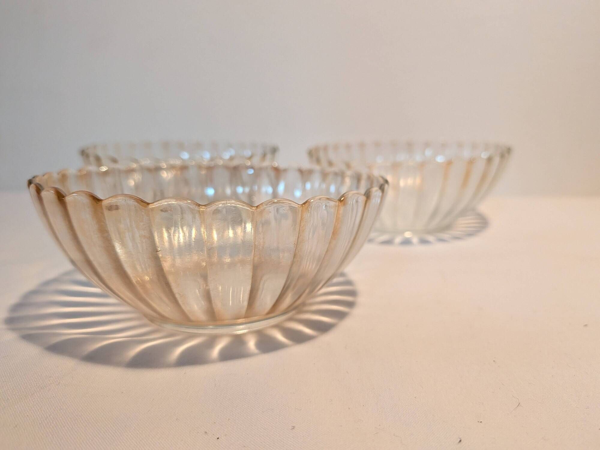 Set of 3 vintage Huilor GHB bowls – moulded glass