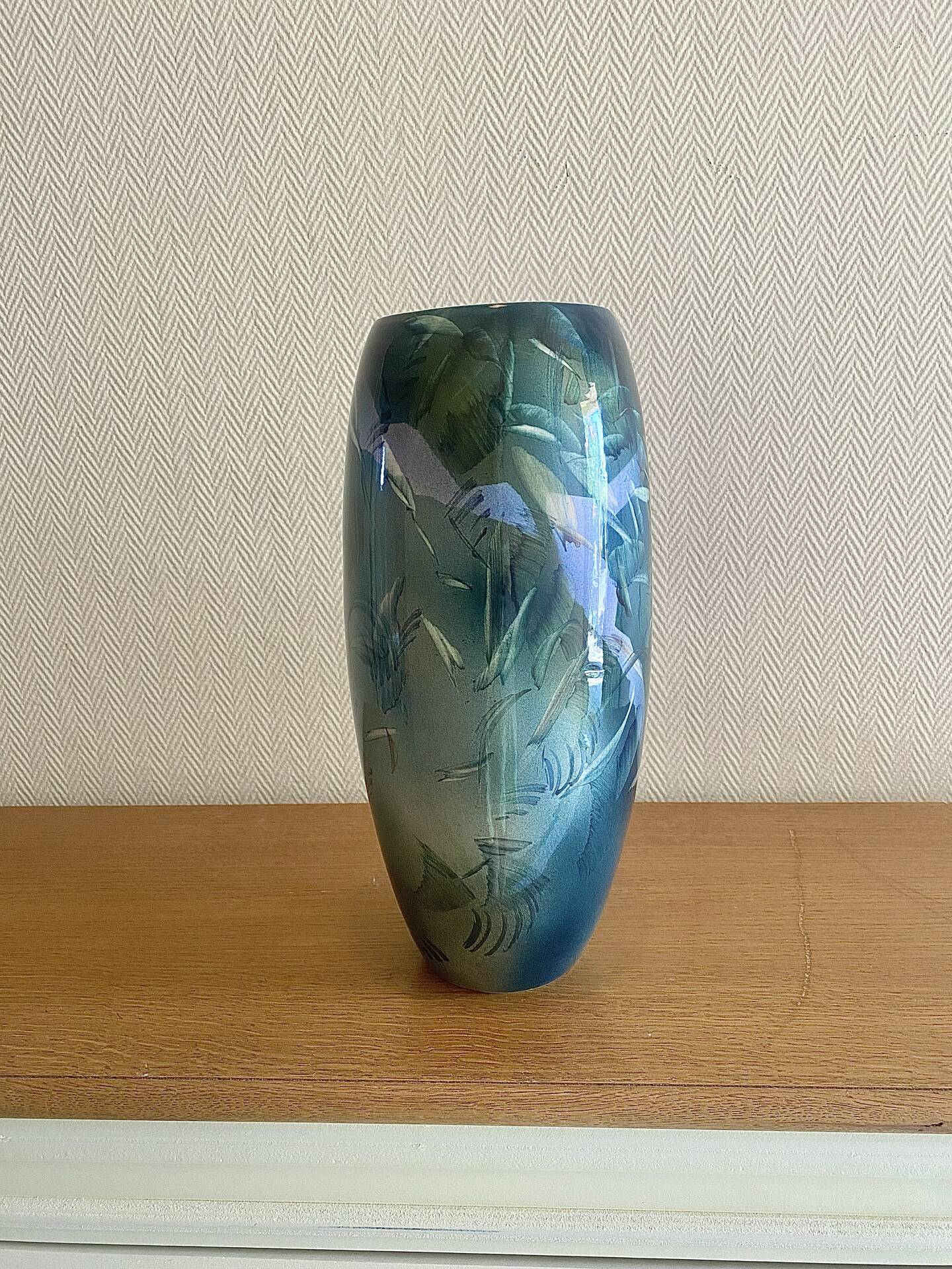 Large lacquered ceramic vase signed Grech