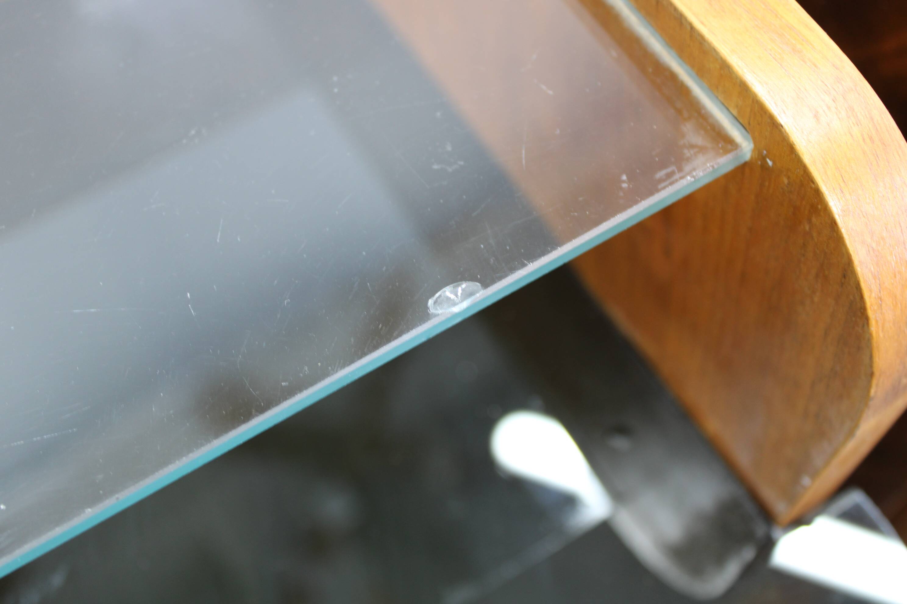 Paire de tables de chevet en noyer, Tchécoslovaquie années 1940