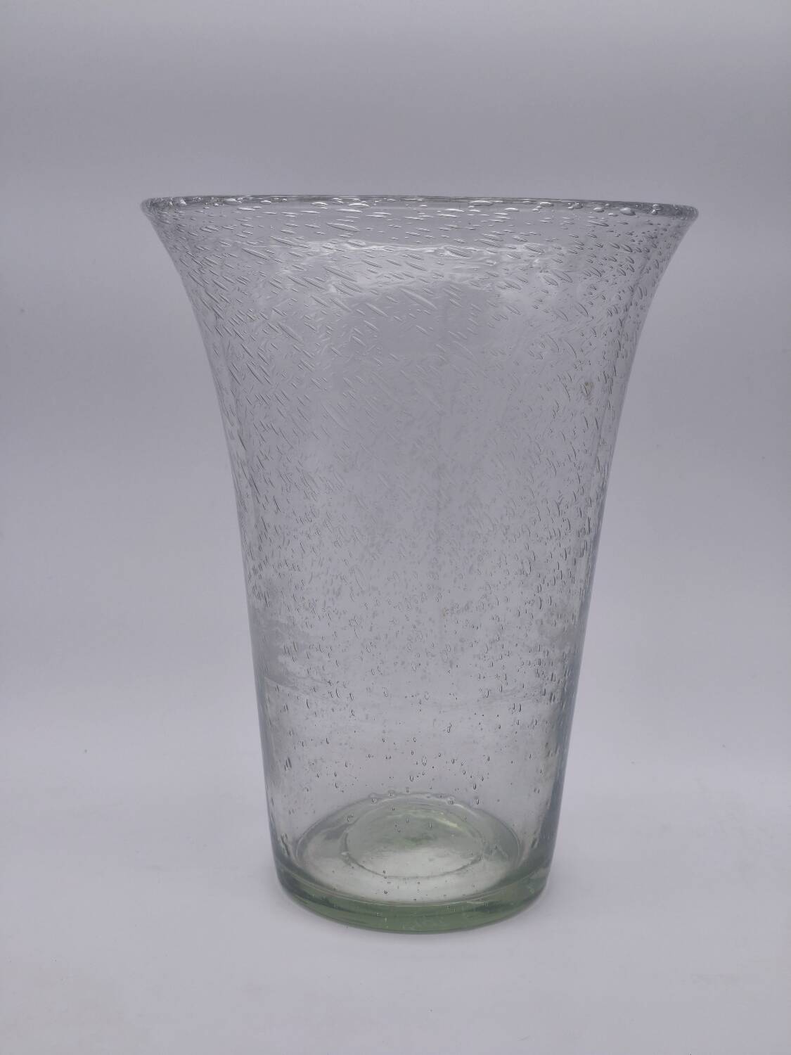 Large BIOT vase in bubble glass – Trumpet shape – 1960s – 29 cm