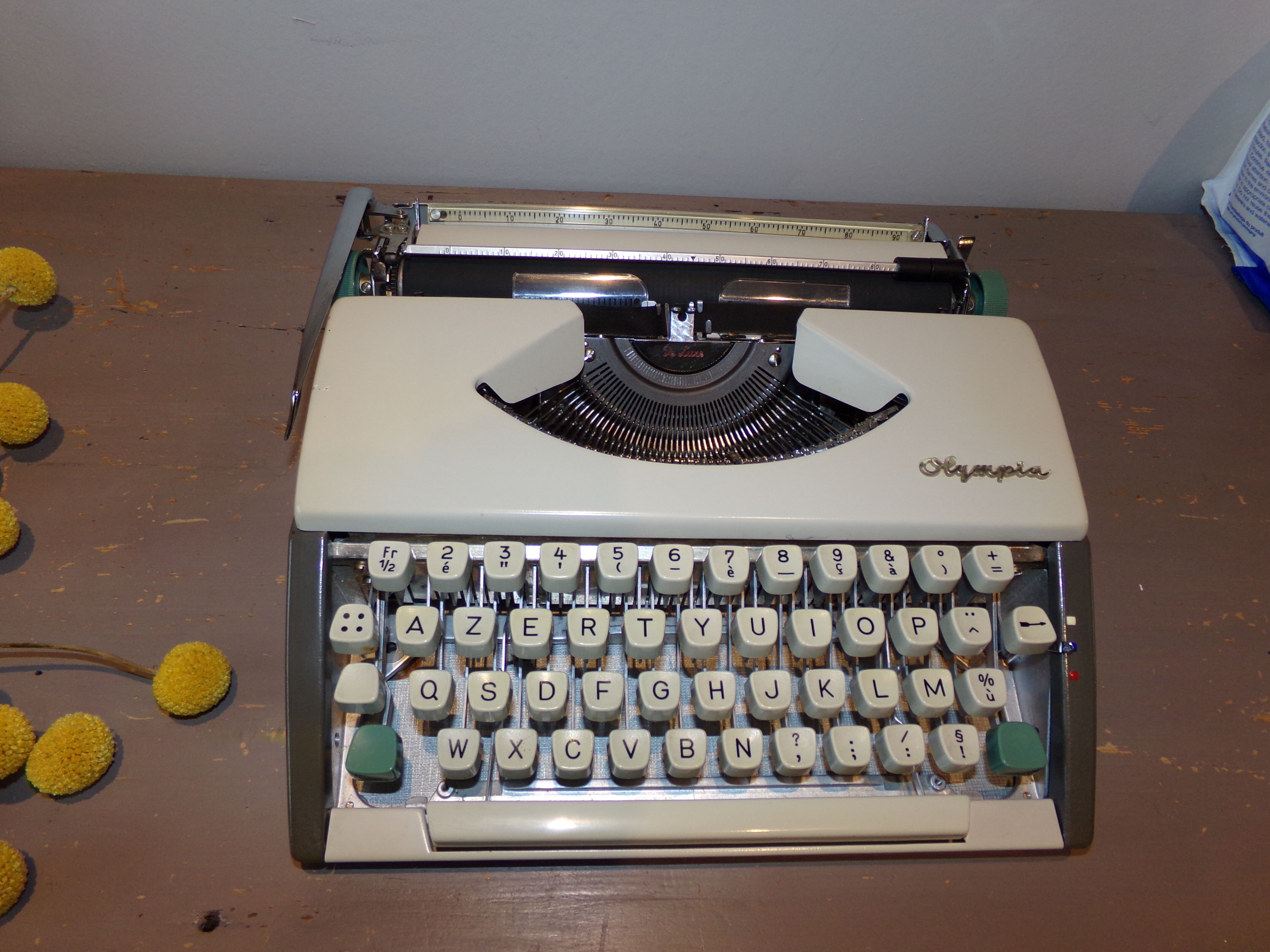 Olympia sf portable luxury typewriter with bag