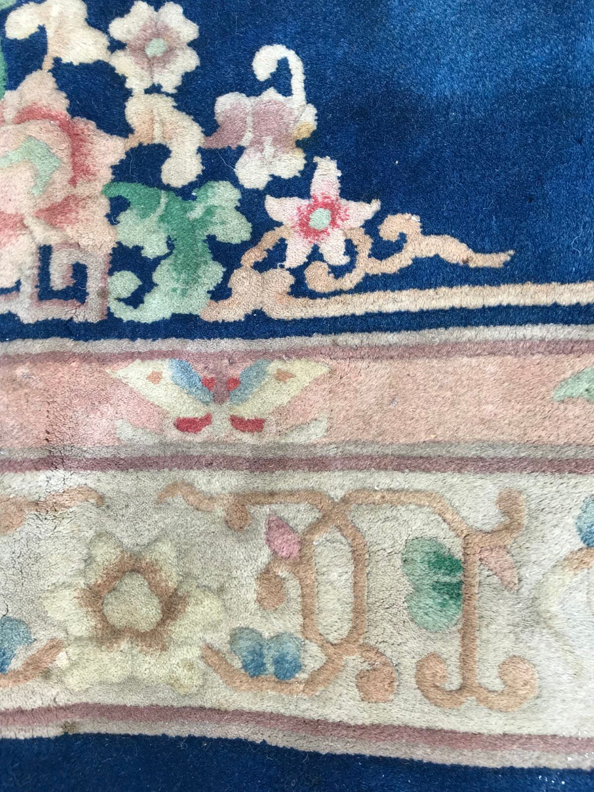Chinese carpet  vintage 140 x 200 cm
