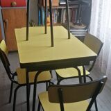 Ensemble vintage en formica jaune : table + 4 chaises+ 1 tabouret 1960/70