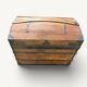 Coffre de voyage bombé ancien en bois et fer forgé – XIXe siècle