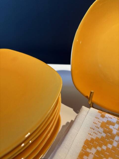 Vintage gold plates