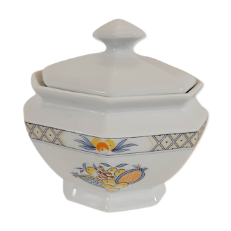 Porcelain sugar maker Philippe Deshoulieres