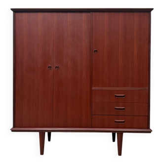 Scandinavian teak wardrobe (renovated)