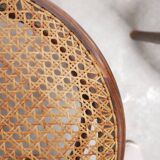Chaise bistrot cannée ancienne en bois par les éditions Fischel