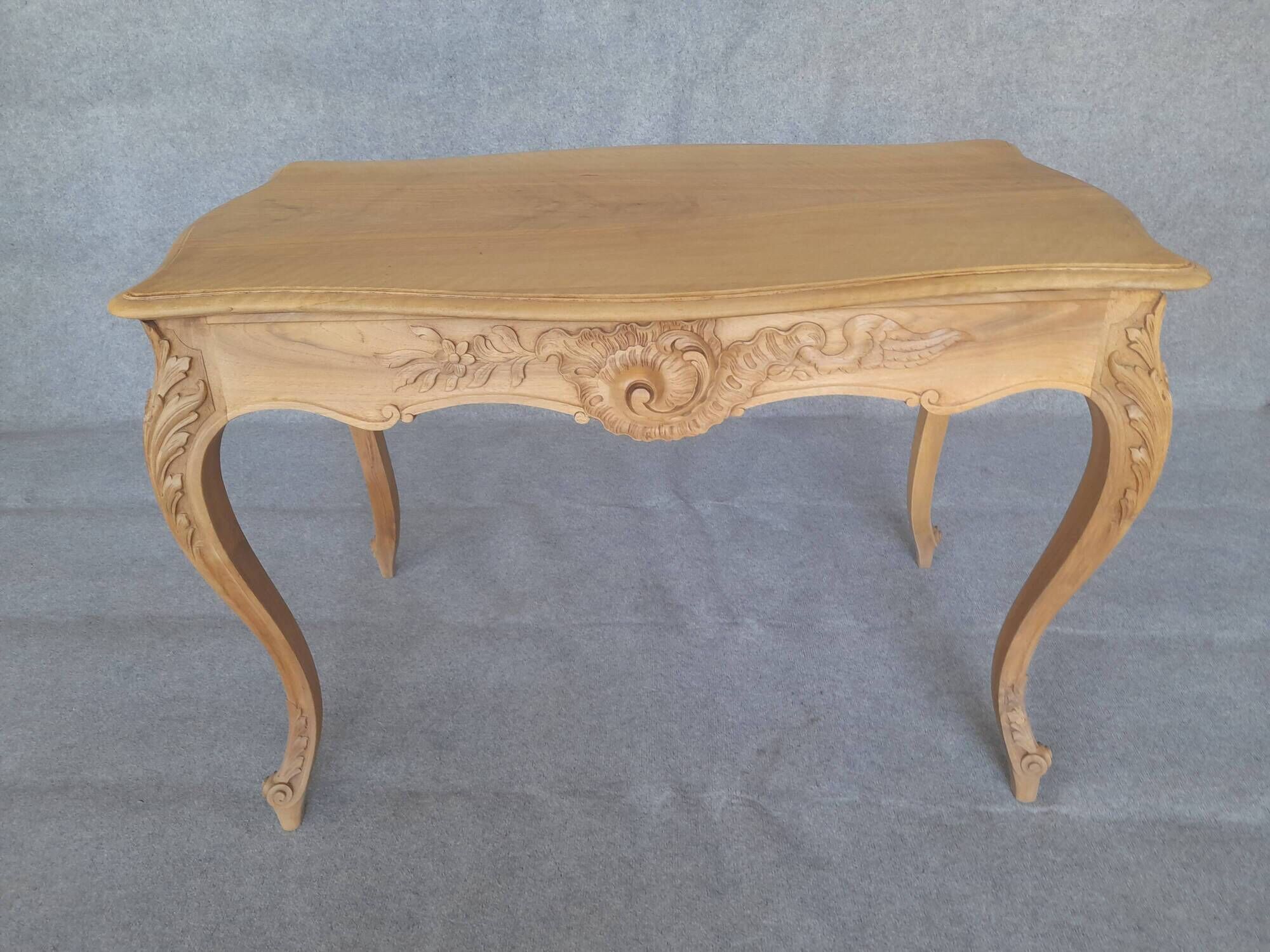 Louis XV table from the year 1900.