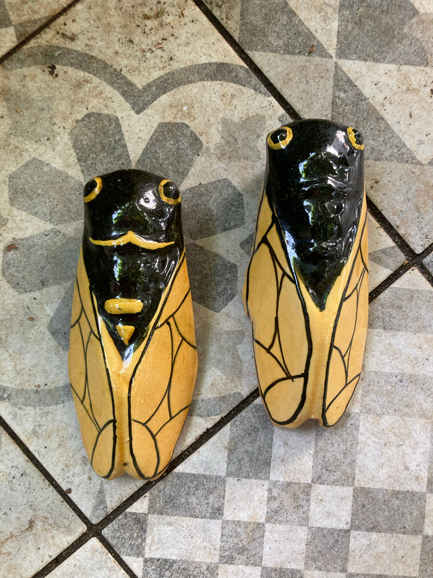 Set of 2 cicadas yellow ceramic vintage