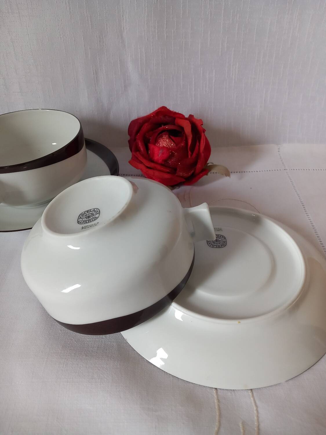 Lunch duo cups and saucers in Limoges porcelain by Lafarge.