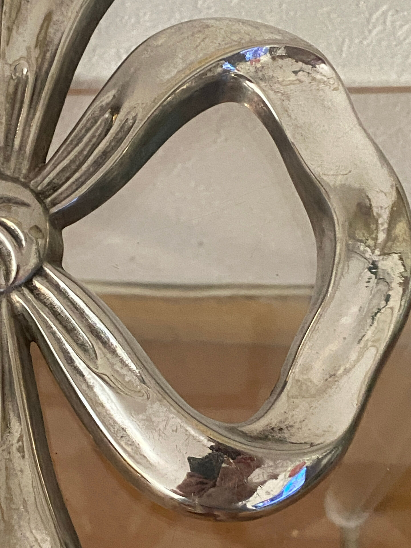 Lancel trivet, bow and ribbon, silver-plated metal