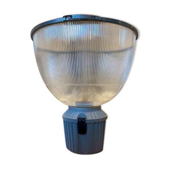 Industrial pendant lights