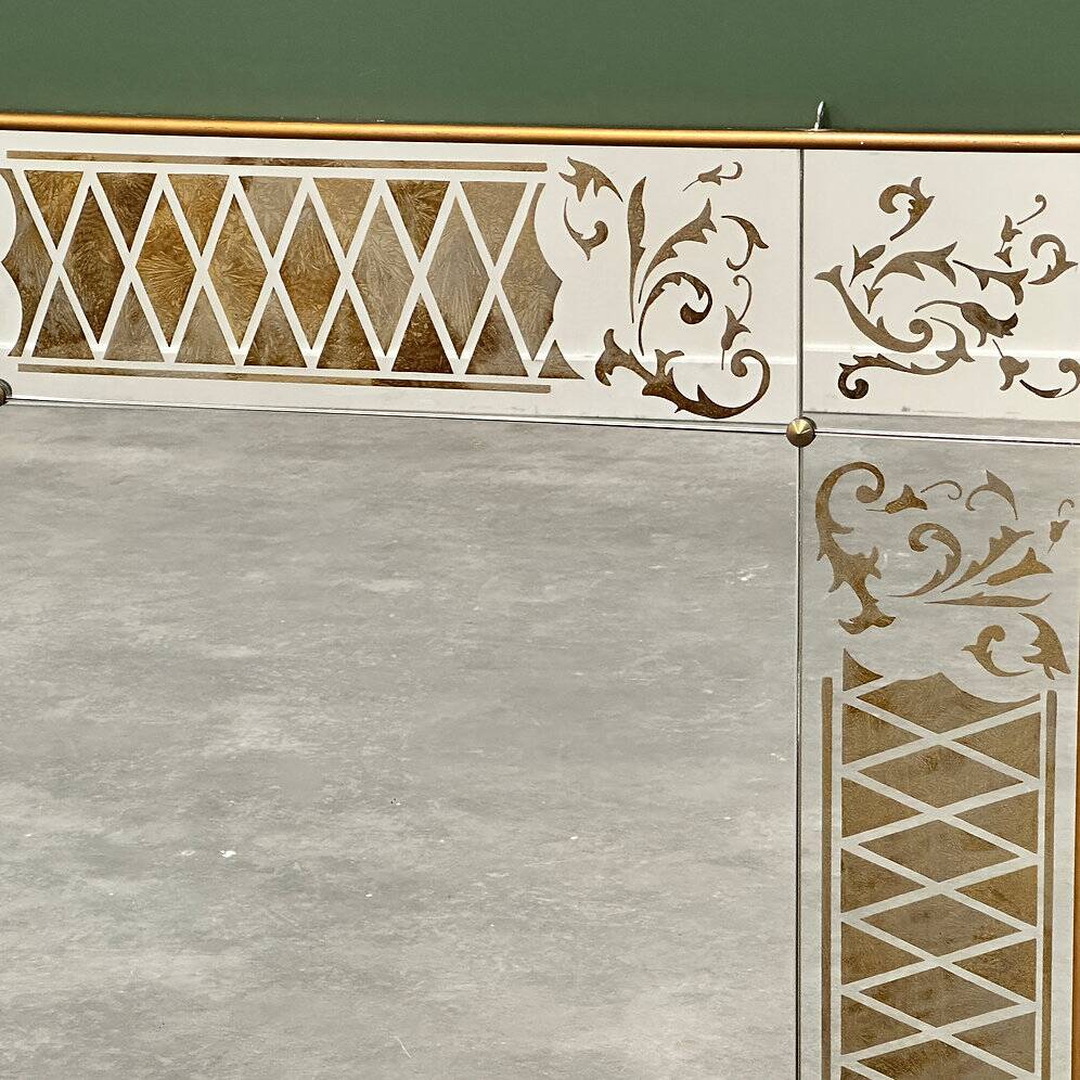 Exquisite very large bistrot Art Nouveau mirror, France 1930s.