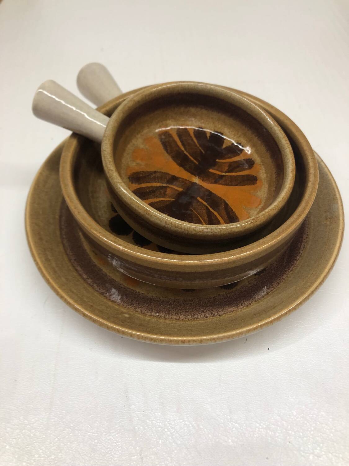 Set of 3 ceramic caquelon dishes from Pornic, Palmyre decor