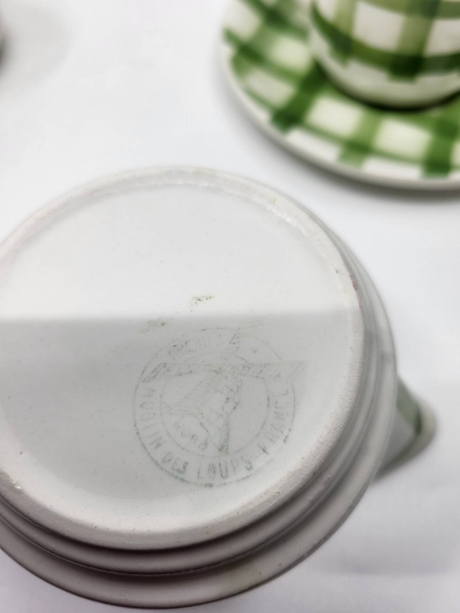 Moulin des Loups Orchies coffee set with French green tablecloth (25p)