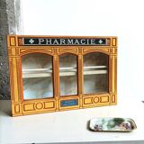 Vitrine étagère devanture de pharmacie ancienne