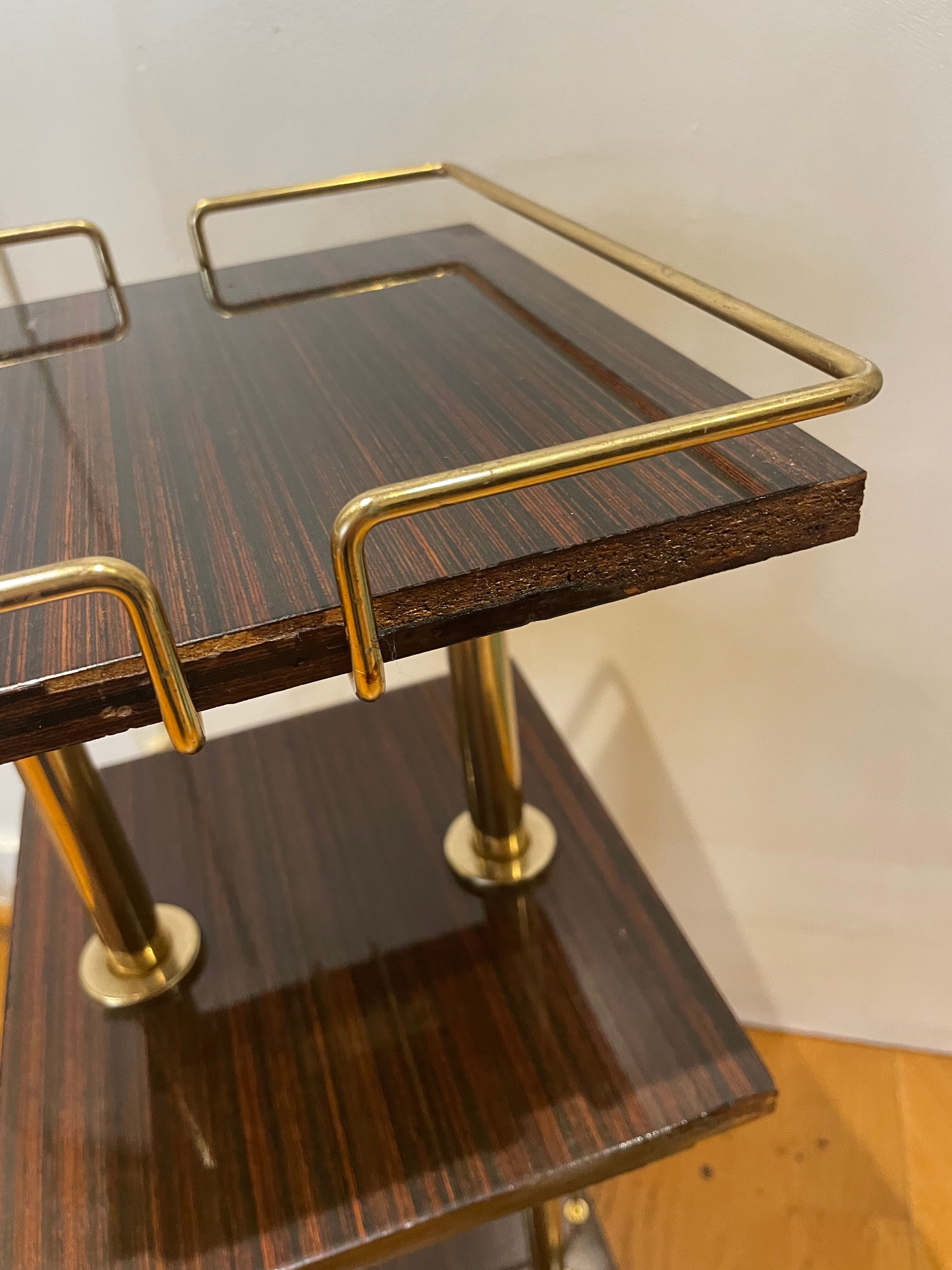 Sellette, porte revue formica et métal doré
