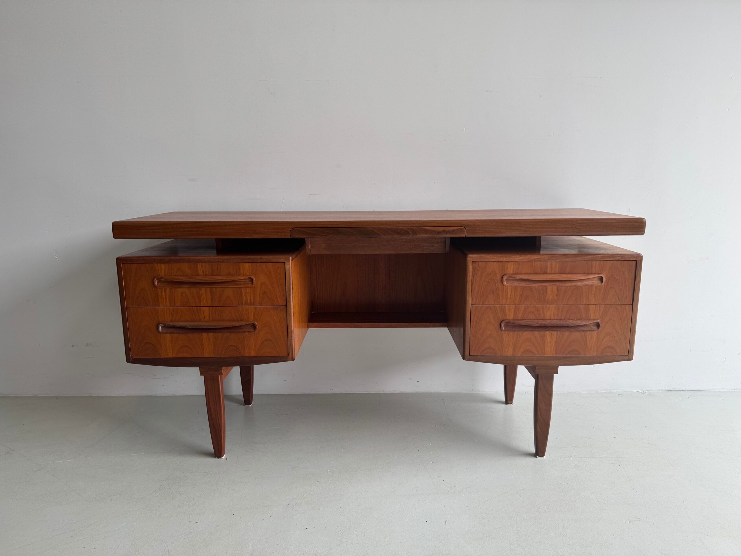 Vintage desk G-Plan by V.Wilkins.