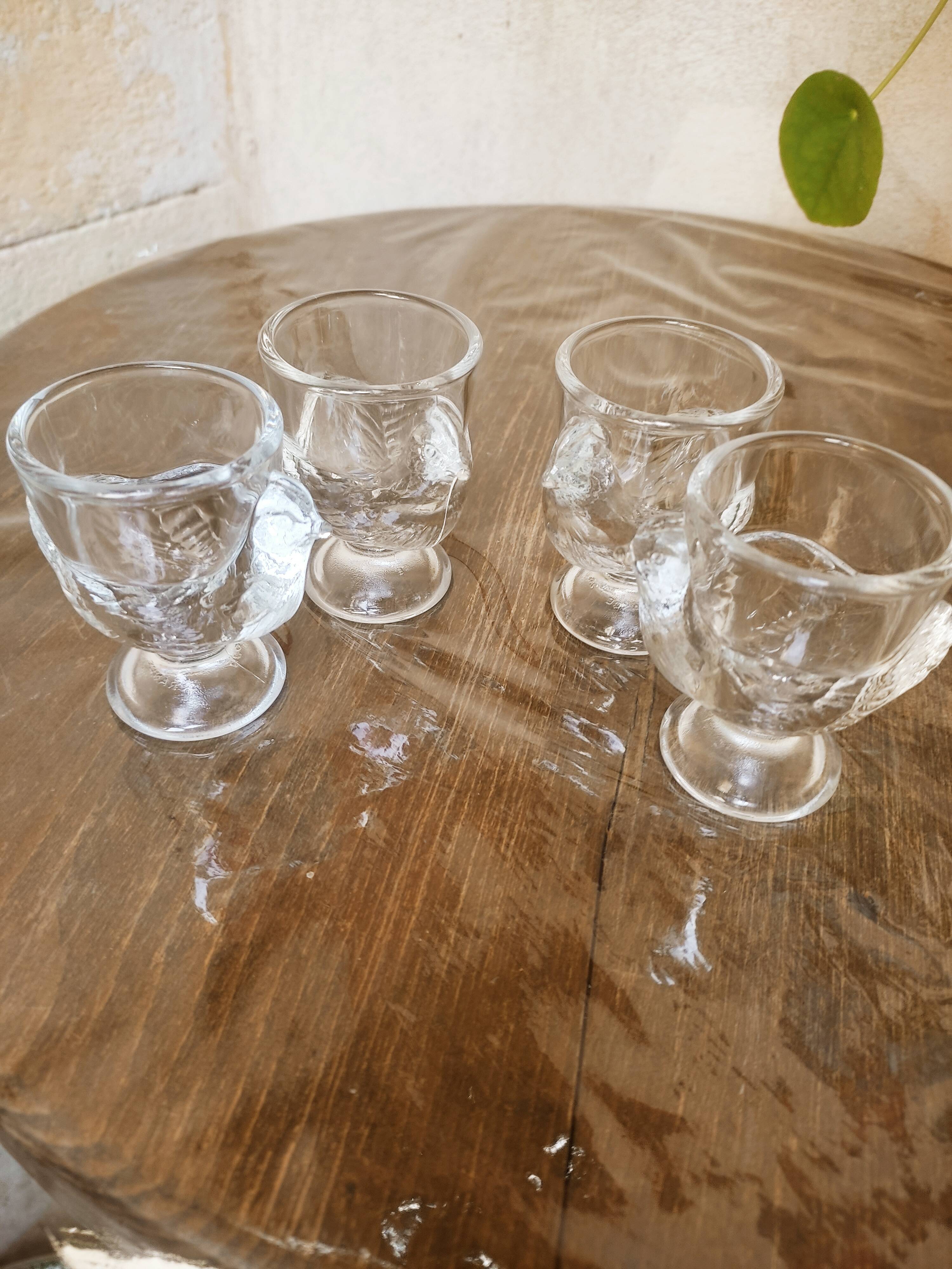 4 glass chicken shells