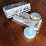 Single flower vase in opaline