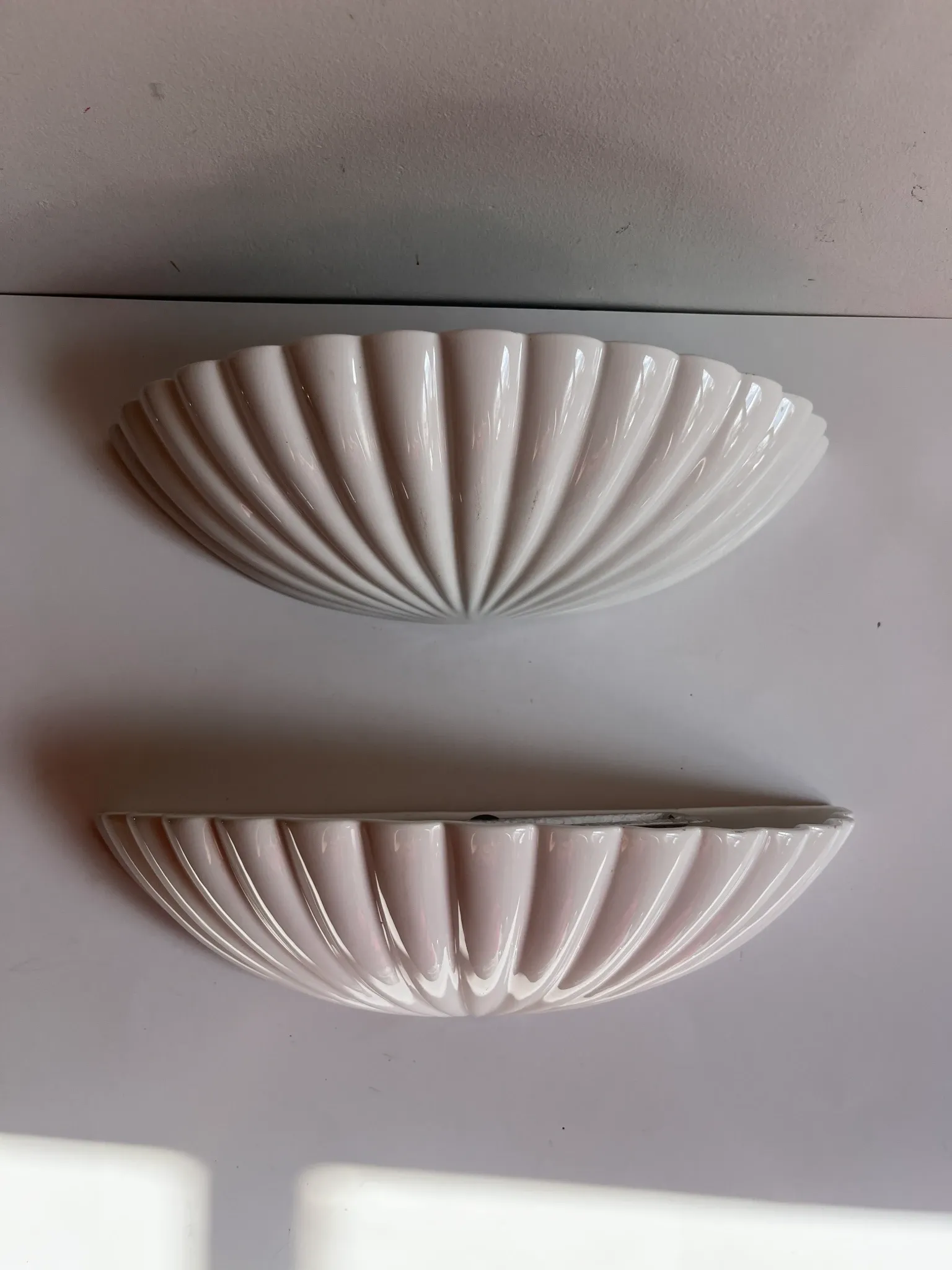 Shell-shaped ceramic wall light Italian