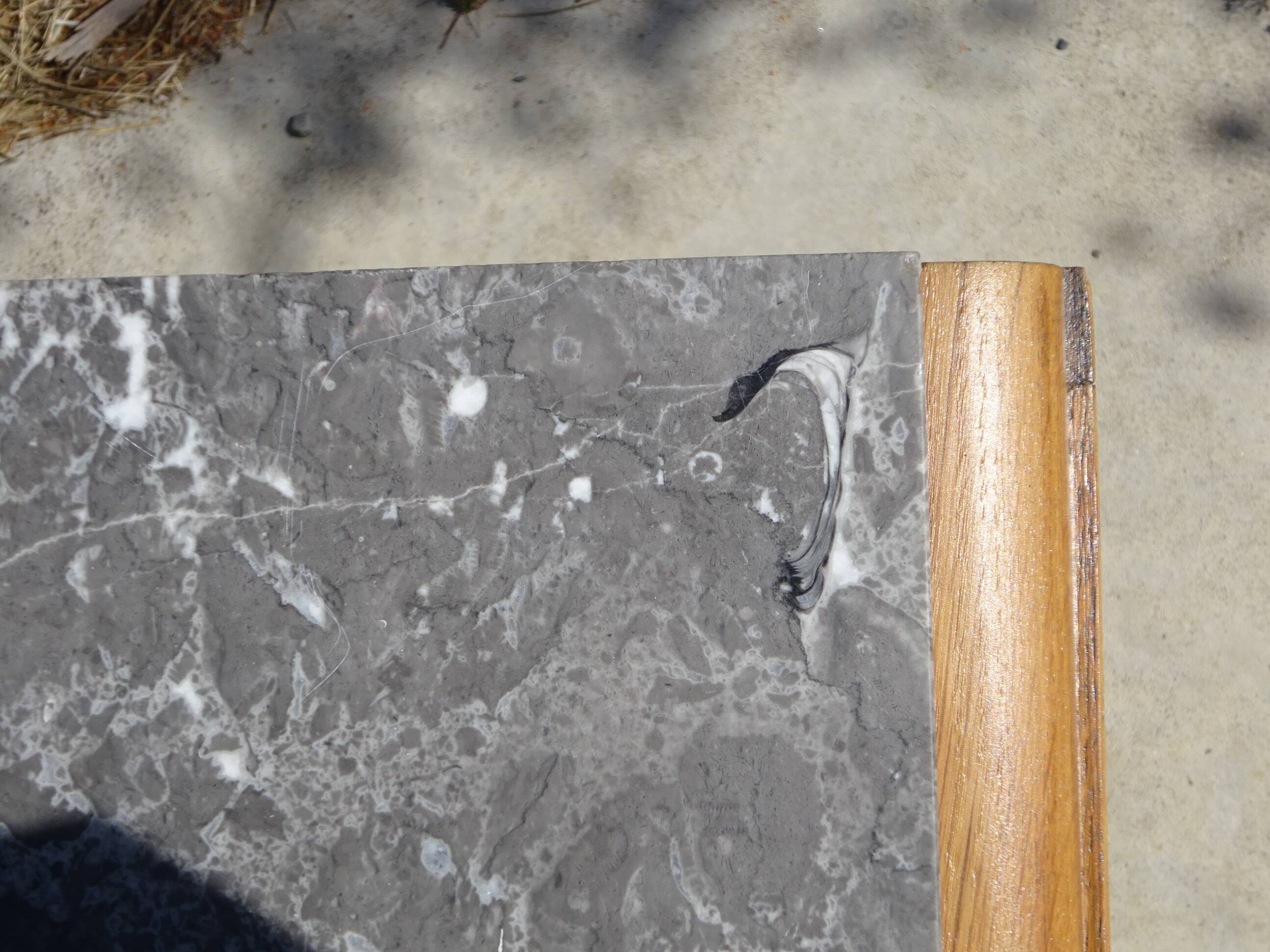 Petite commode en chêne