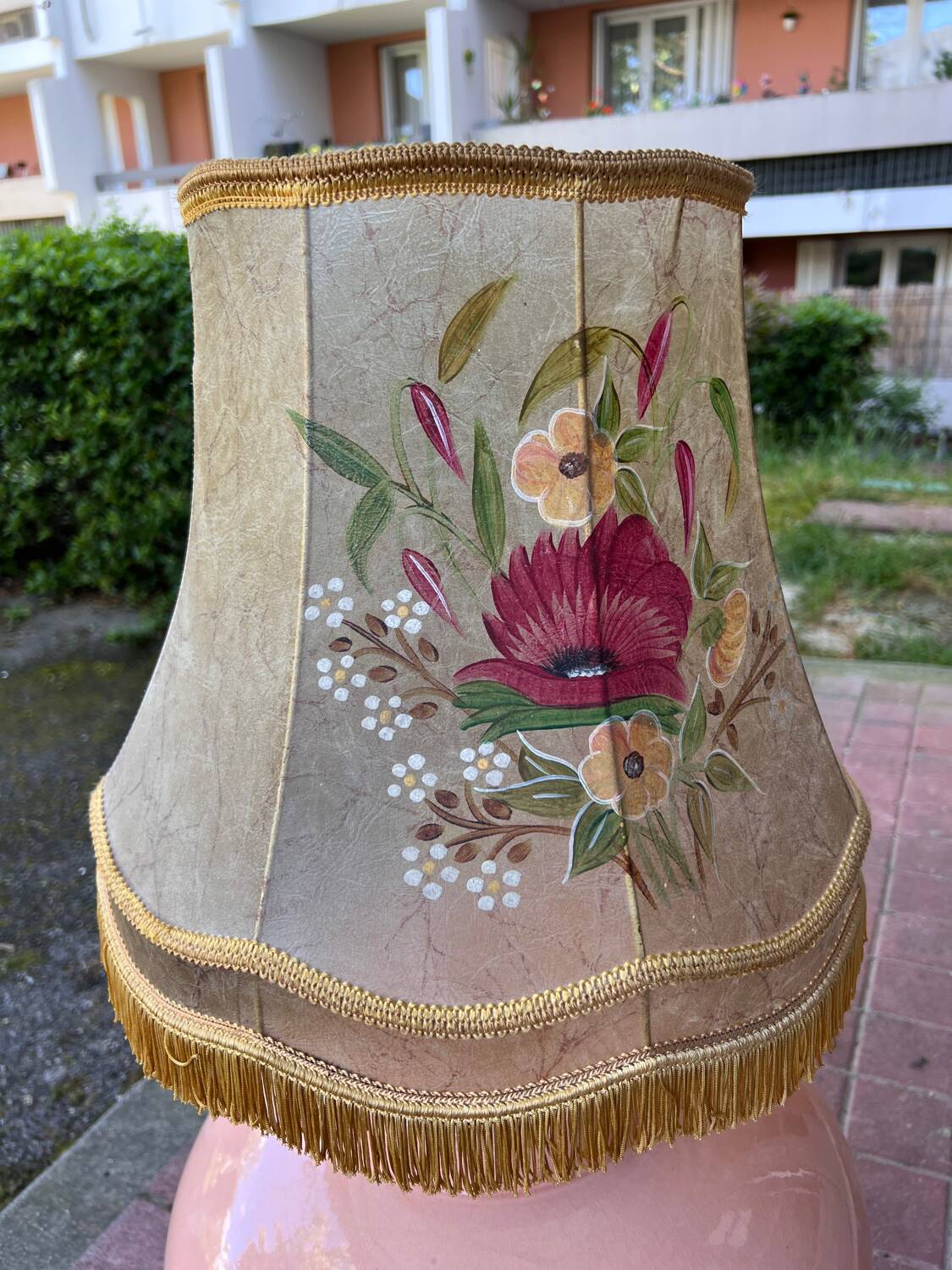 Large vintage ceramic pink pot lamp – Hand-painted lampshade