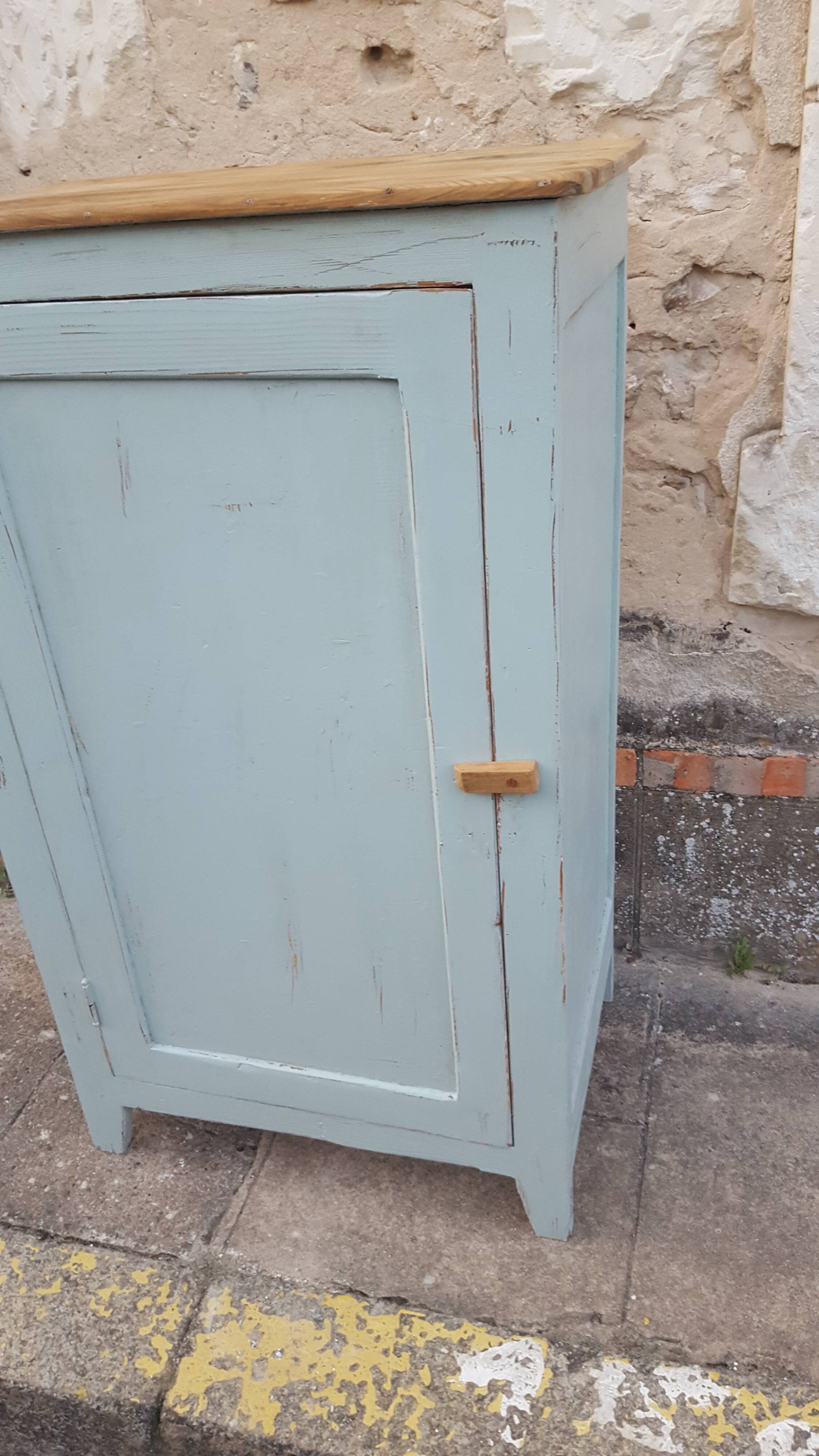 Pastel and wood confectionery Parisian buffet