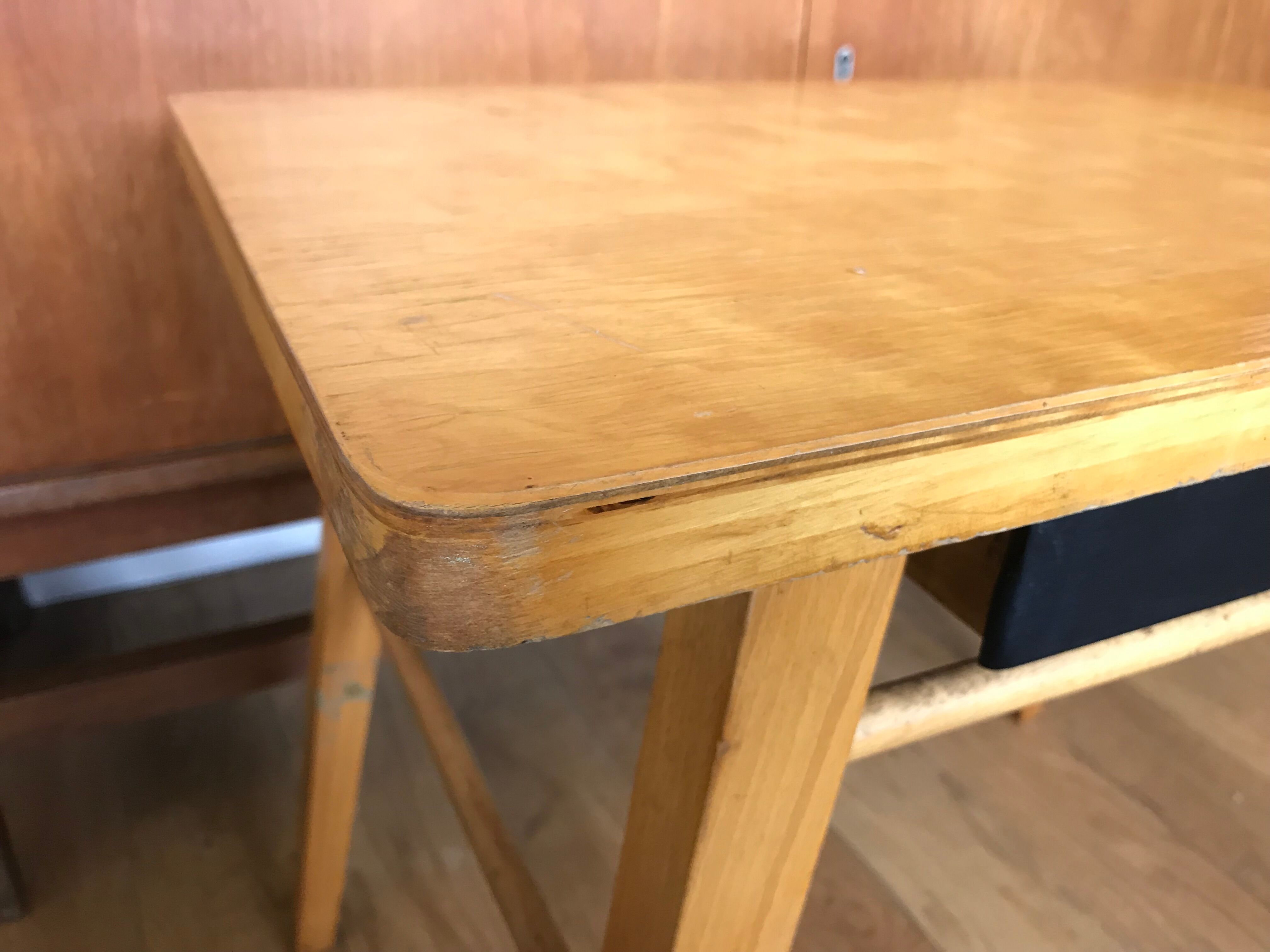 Baumann children's desk and chair set