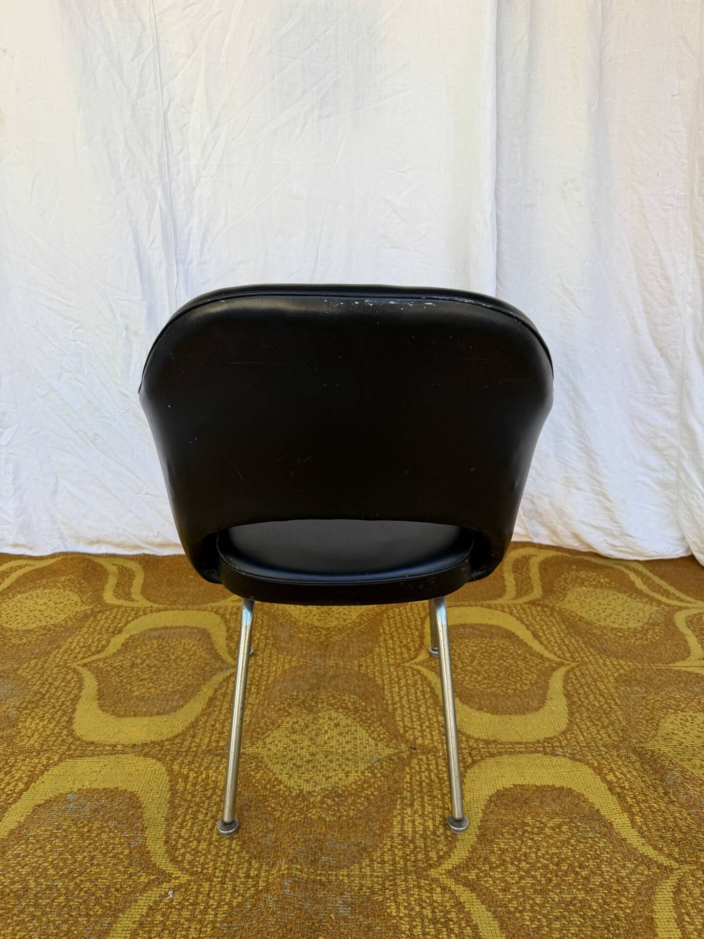 Saarinen Conference Chair by Knoll International