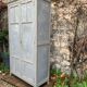 Armoire parisienne ancienne Luterma patine grise bleutée