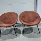 Paire de fauteuils vintage ballon en daim