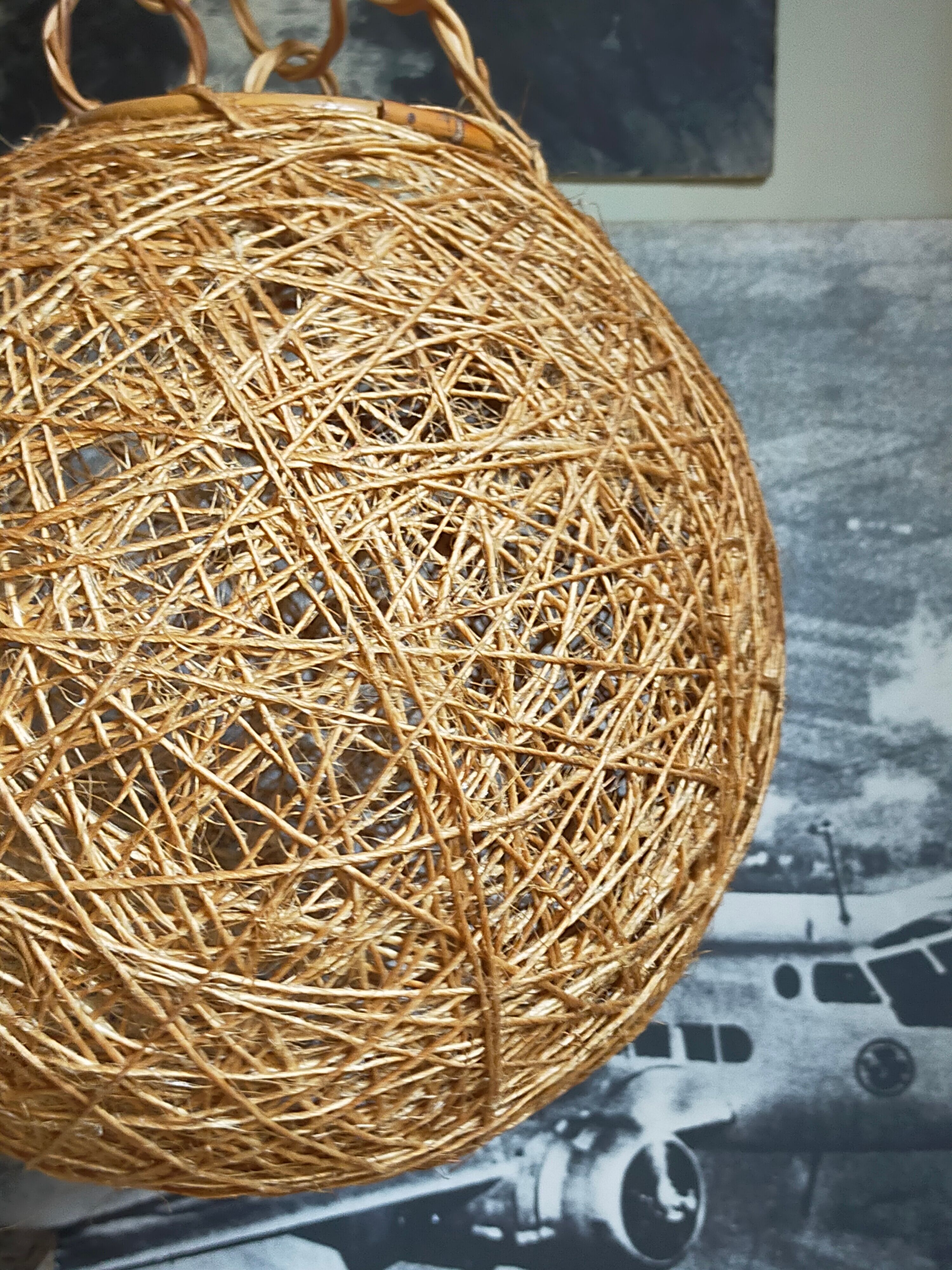 Lampshade suspension vintage wicker ball and natural string