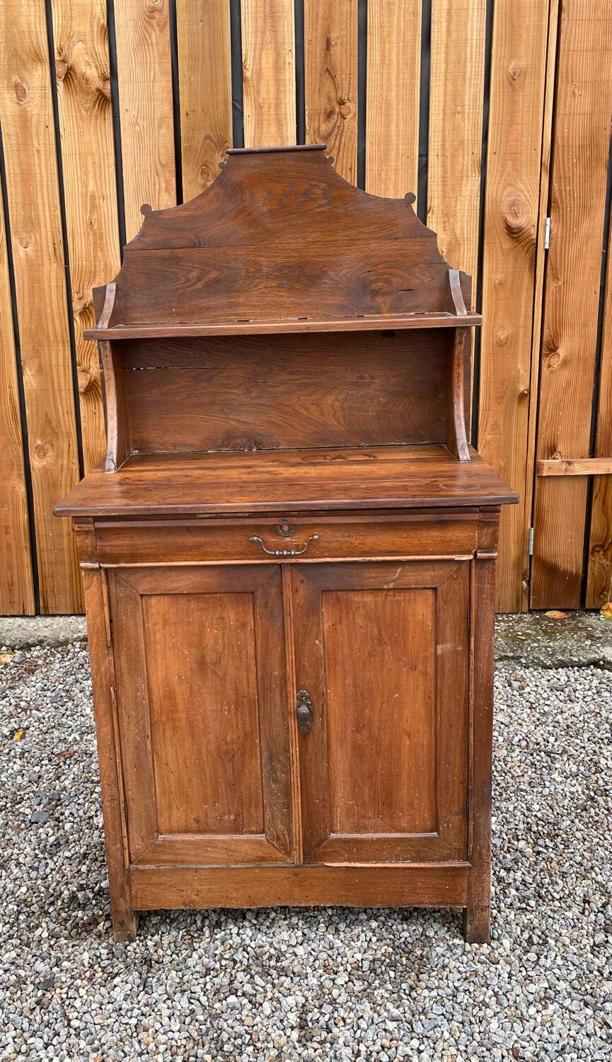 Sideboard/dresser/dresser