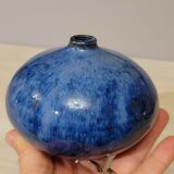 Vase boule en céramique émaillée bleu