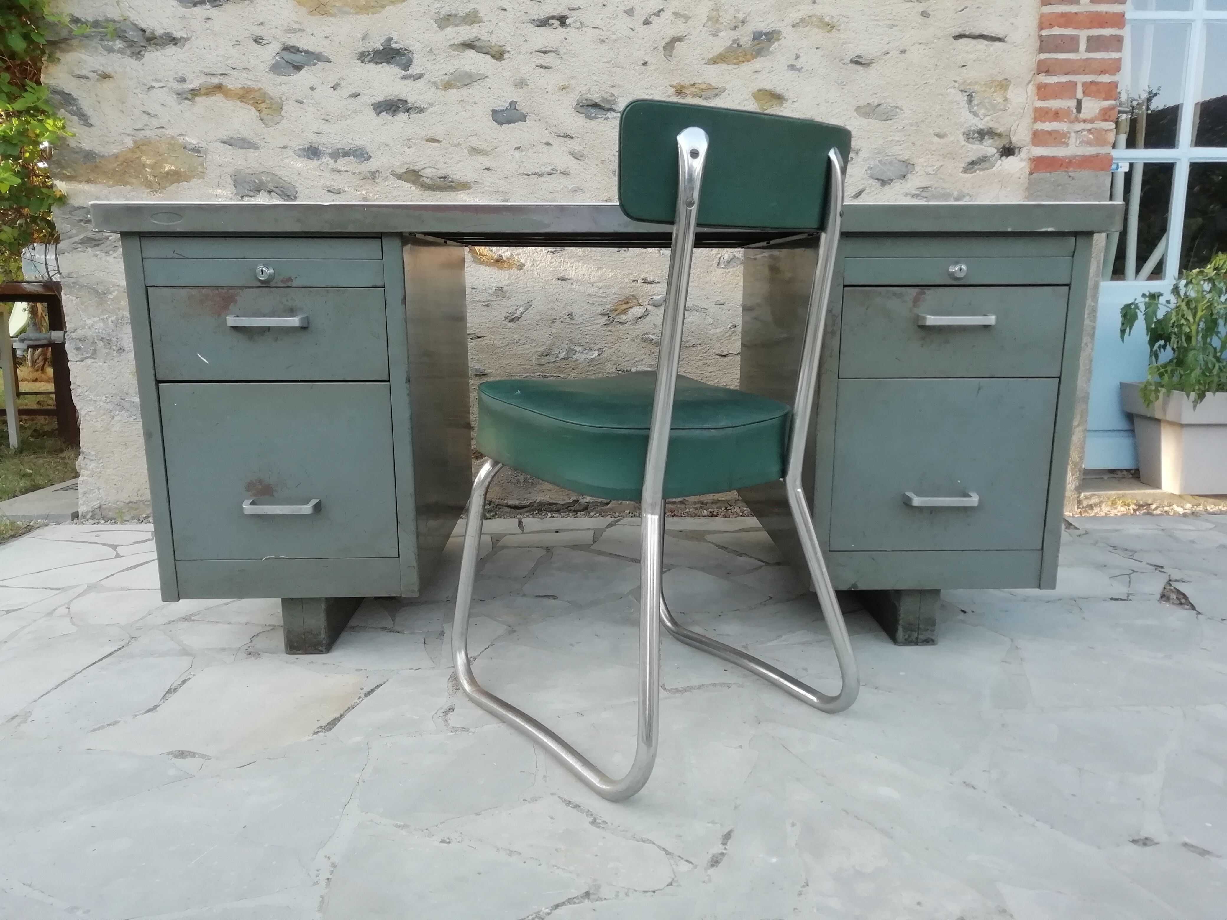 Strafor metal desk, 50-year-long chair
