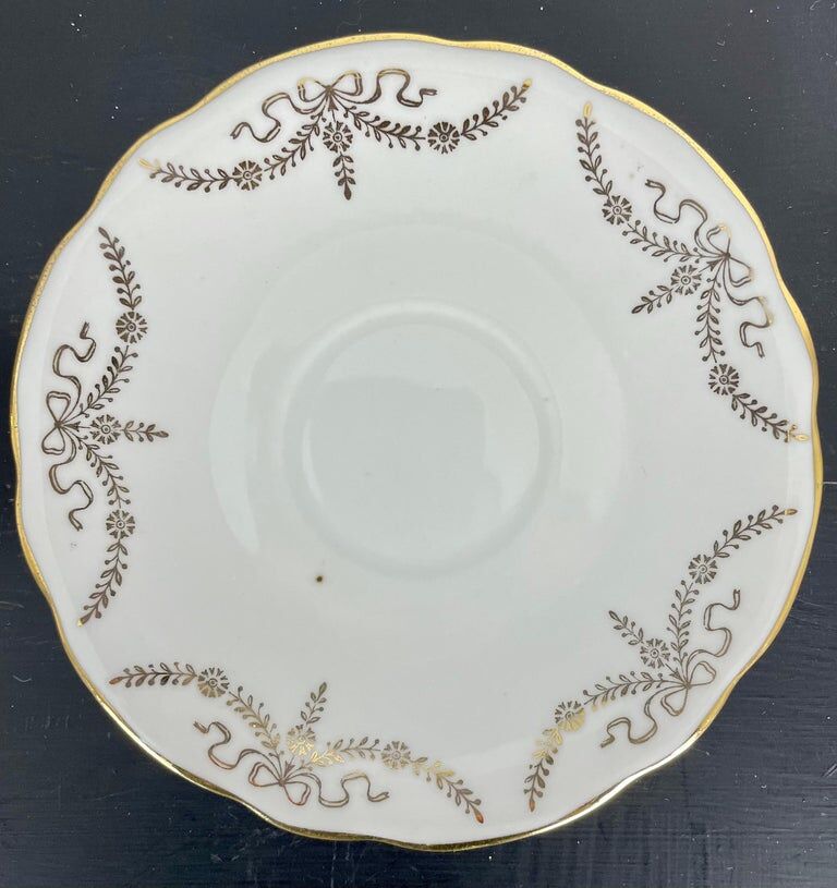 Porcelain coffee/tea service for 10 people