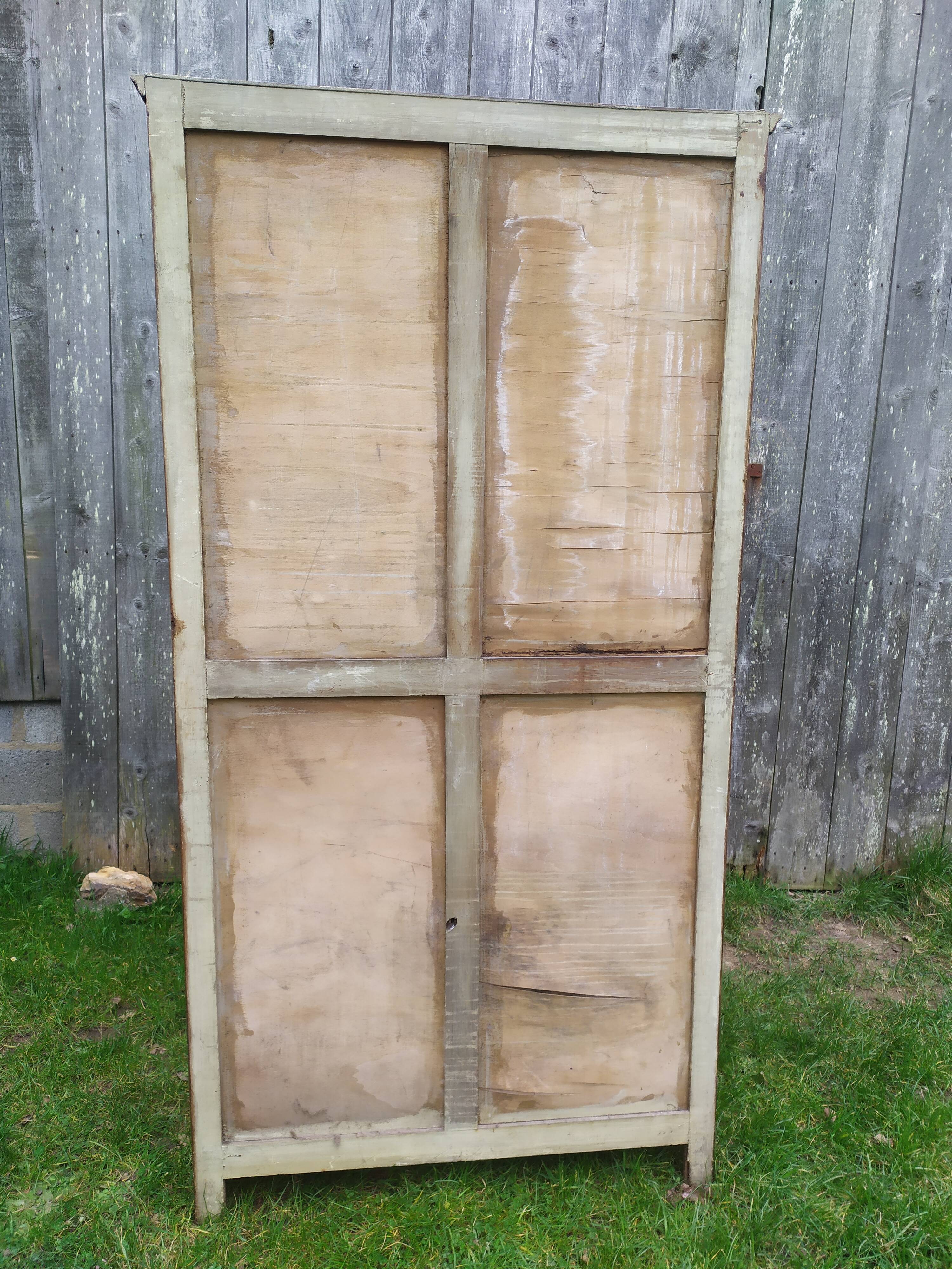 Armoire parisienne