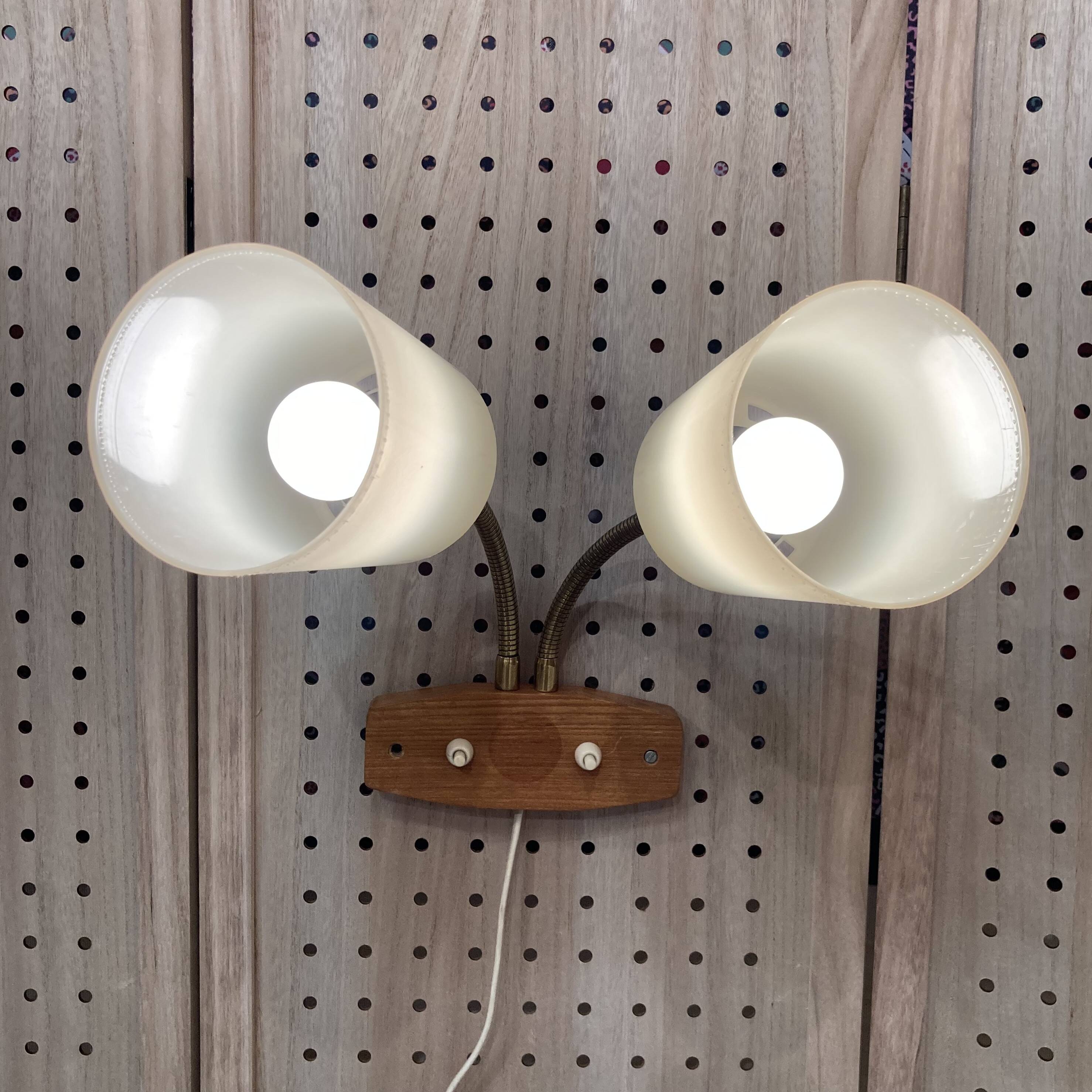 Grande applique double "design 1950".