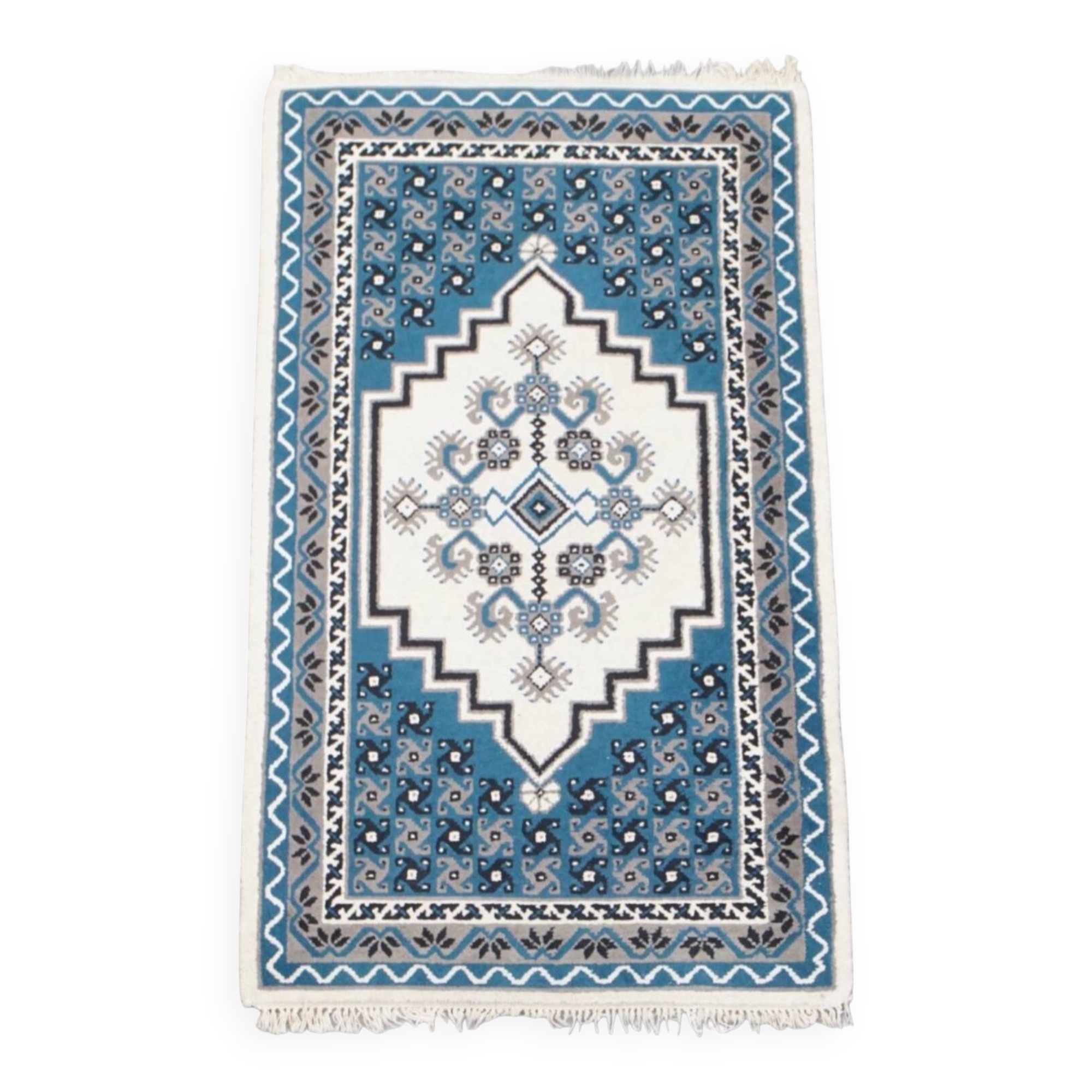 Rug in Blue and White Tones 181x90cm