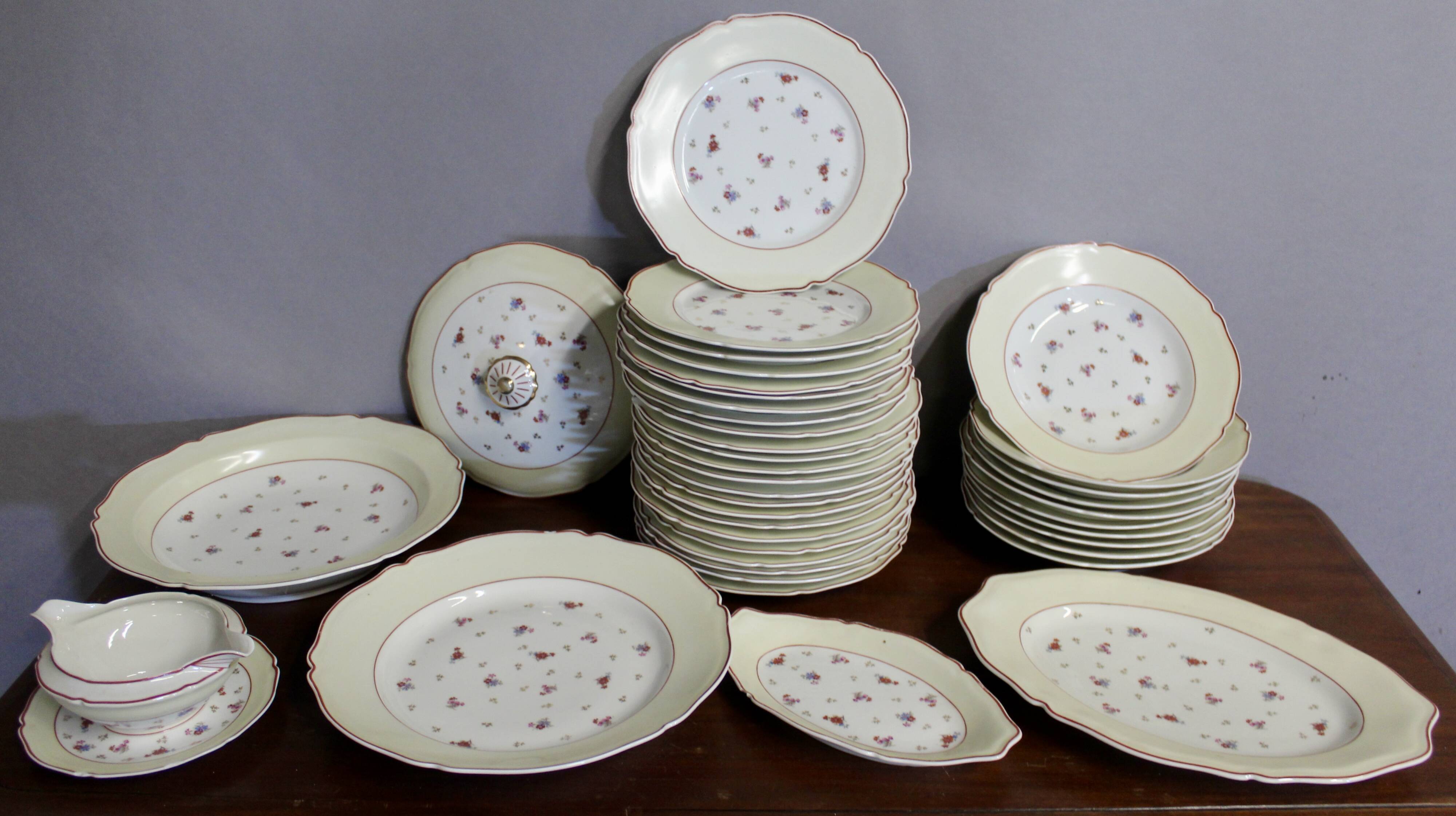 Limoges porcelain dinner service, Limoges Unique