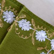 Suite of 8 olive green napkins embroidered vintage flowers 50s