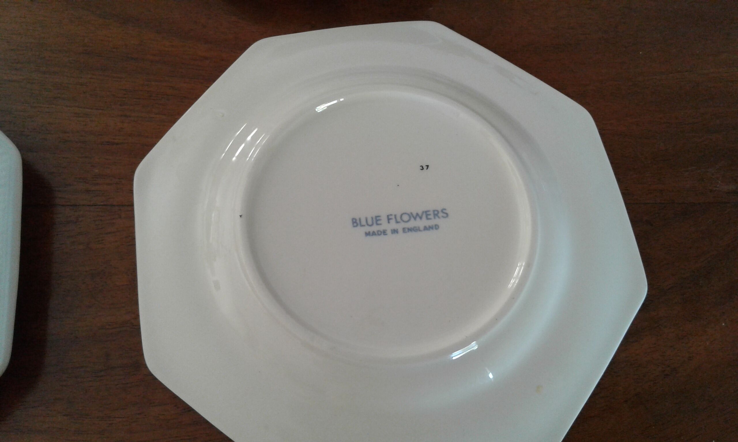 6 Dessert plates, original. vintage