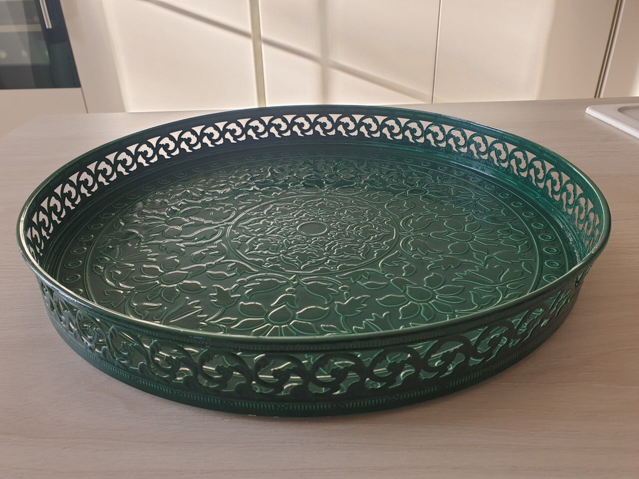 Painted sheet metal tray