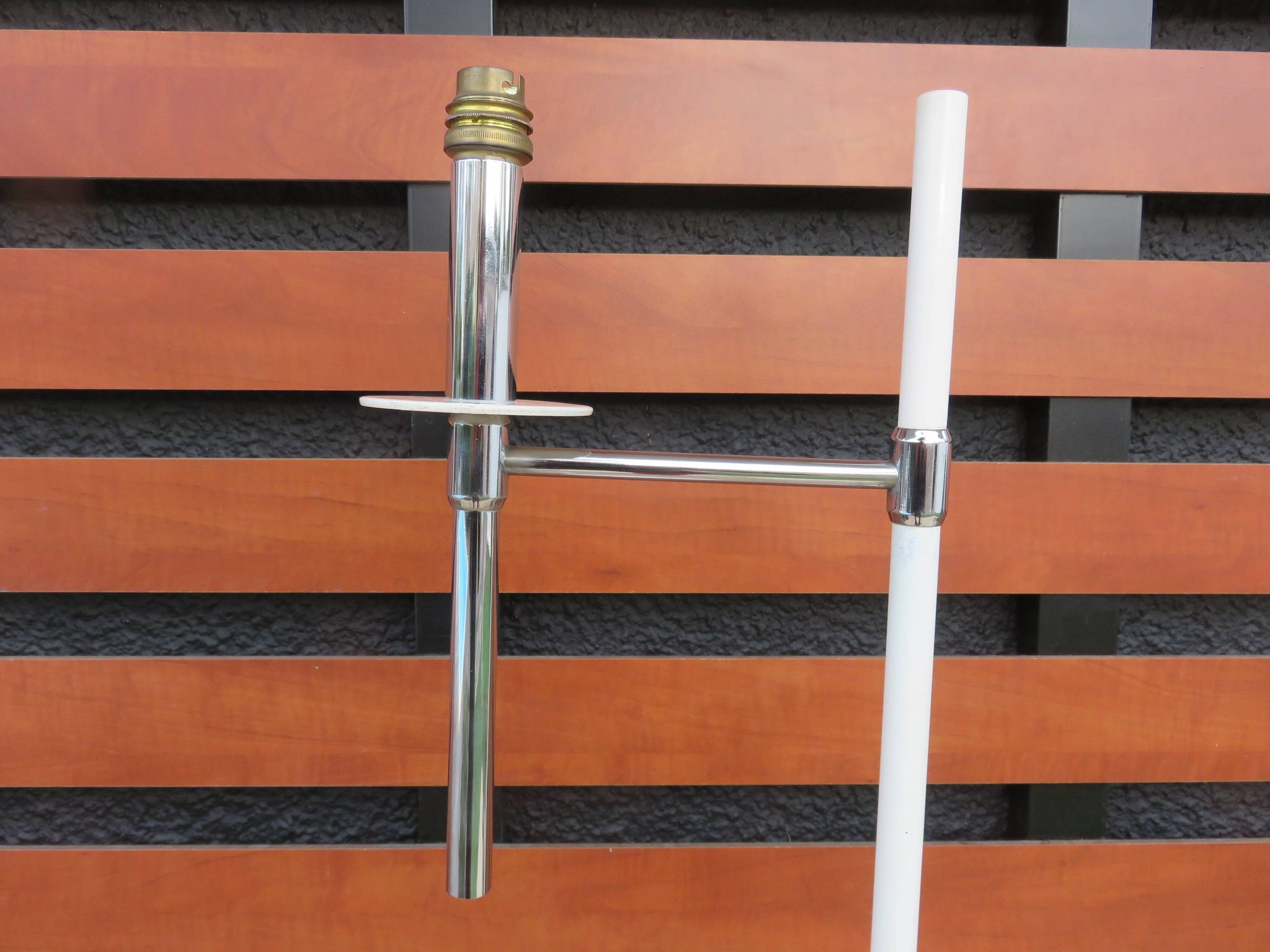Monix Paris floor lamp in chrome brass and white lacquered metal 1960
