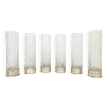Ensemble de six verres à boire en cristal de Bohême moulu et argent