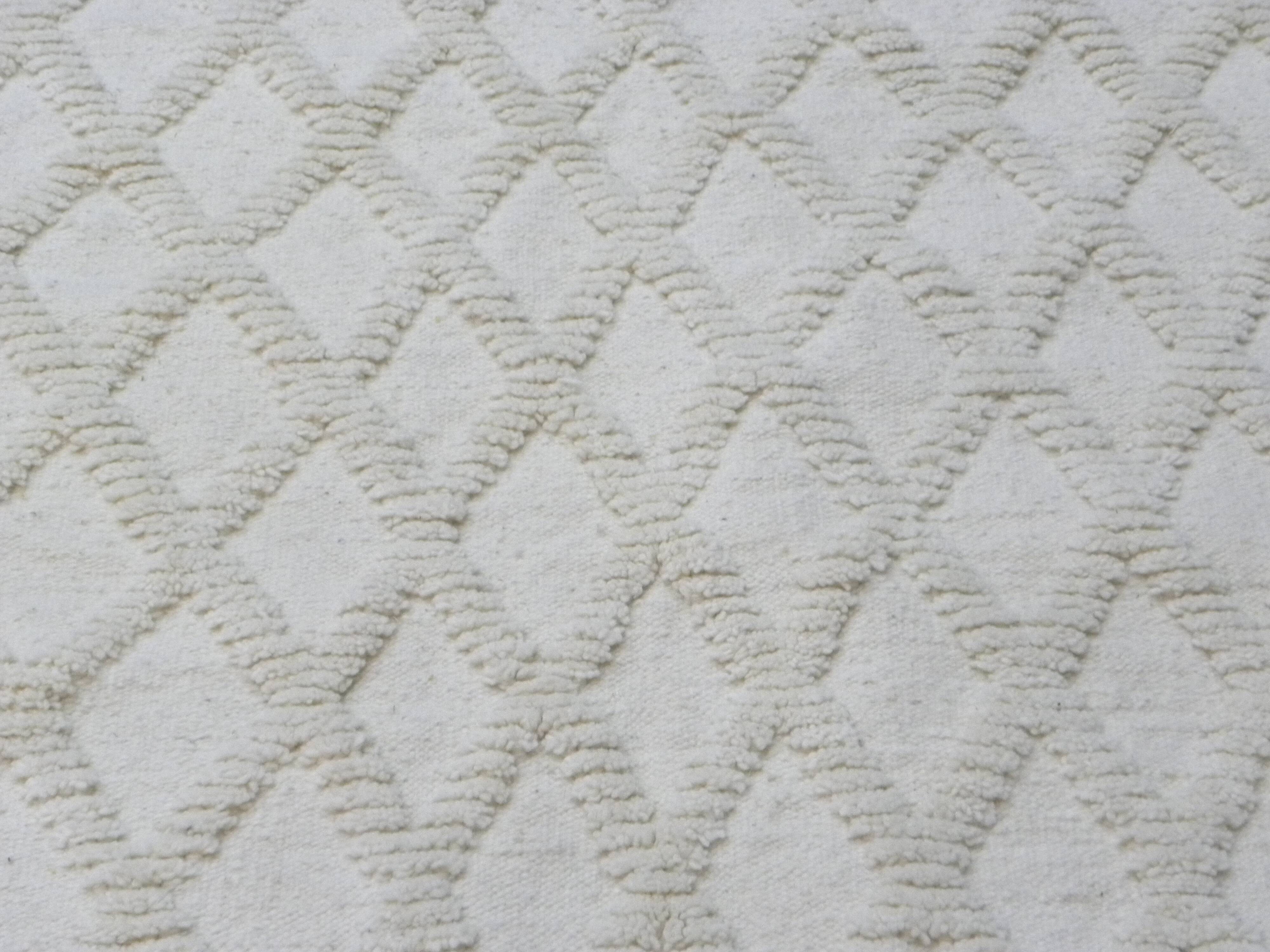 Tunisian Berber Rug, Ecru Wool – Handwoven, Bohemian & Minimalist Style